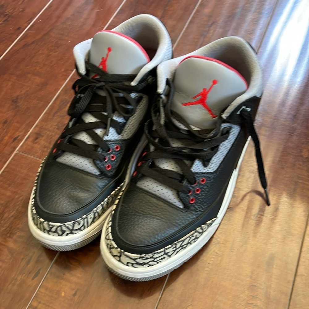 Nike Air Jordan 3 Black Cement size 9.5 . Read details